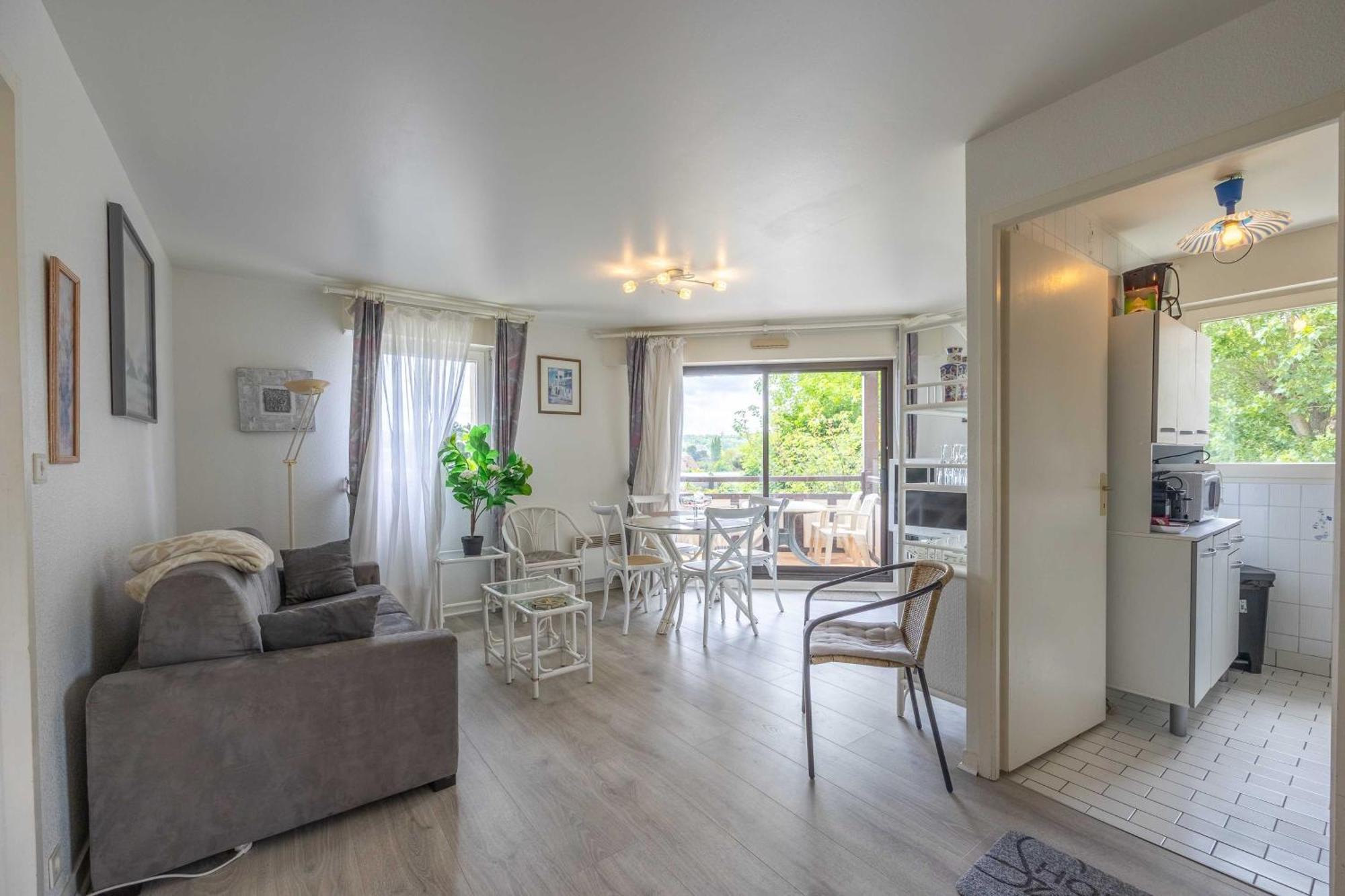 Apartment With Parking And Balcony Near The Beach Deauville Eksteriør bilde